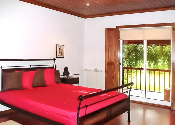 Elegant With Panoramic Views In 빌라